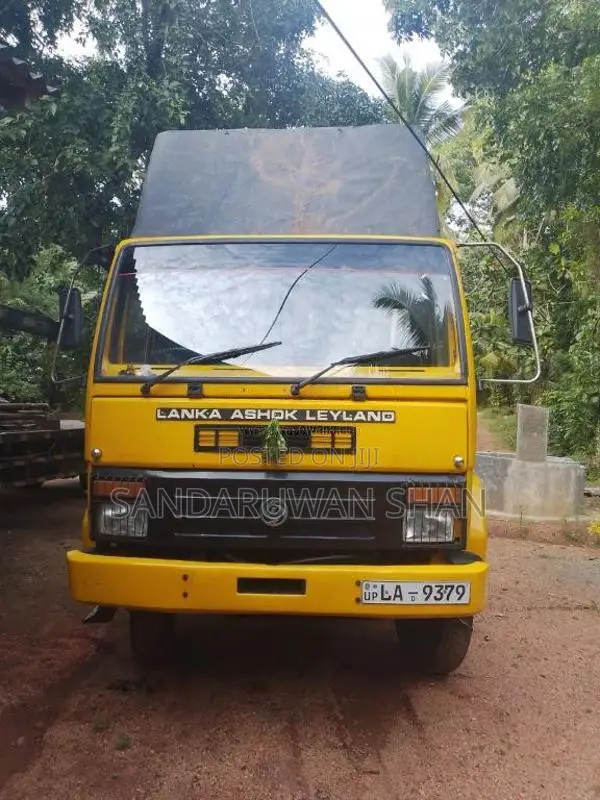 Ashok-Leyland Leyland 2005 Lorry (Used)