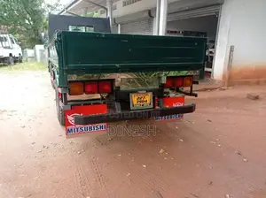 Mitsubishi CANTER 1999 Lorry (Used)