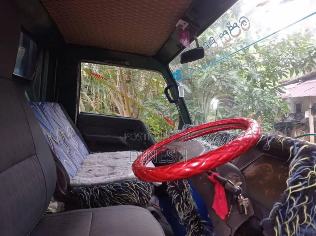 Mitsubishi CANTER 1999 Lorry (Used)