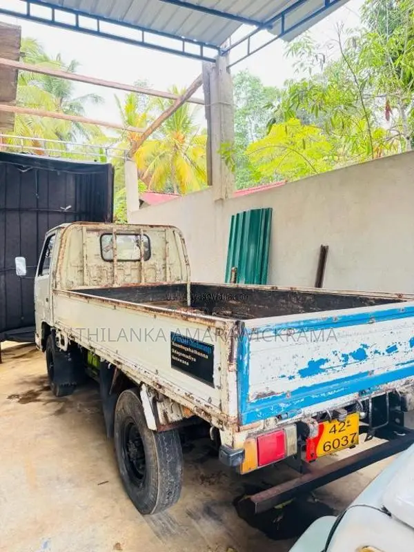 Isuzu NHR55E 1986 Lorry (Used)