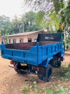Isuzu Tipper 1979 Lorry (Used)