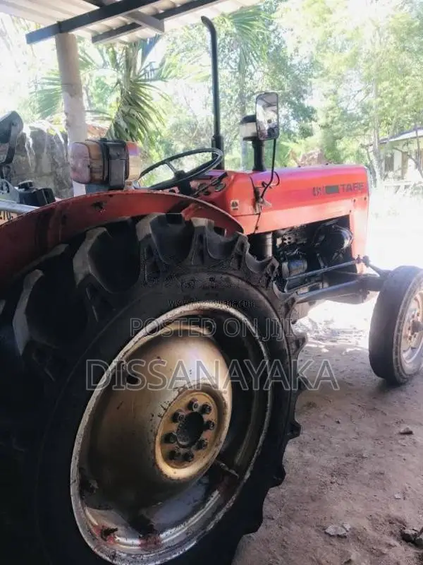 TAFE 270 1998 Tractor (Used)