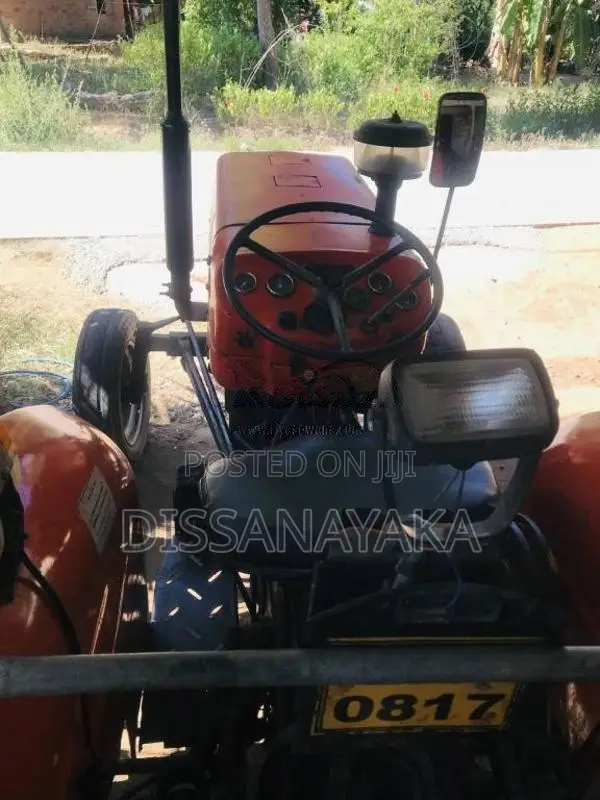 TAFE 270 1998 Tractor (Used)
