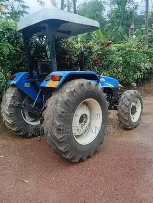 New-Holland 7500 2016 Tractor (Used)