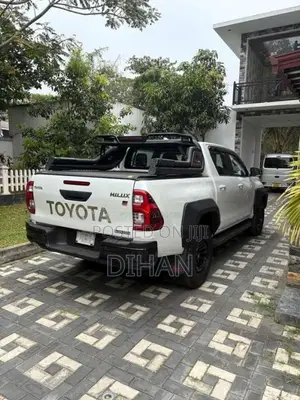 Toyota Hilux Z GR Sport 2023 Pickup (Used)