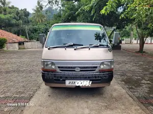 Toyota LH113 GL 1993 Van (Used)