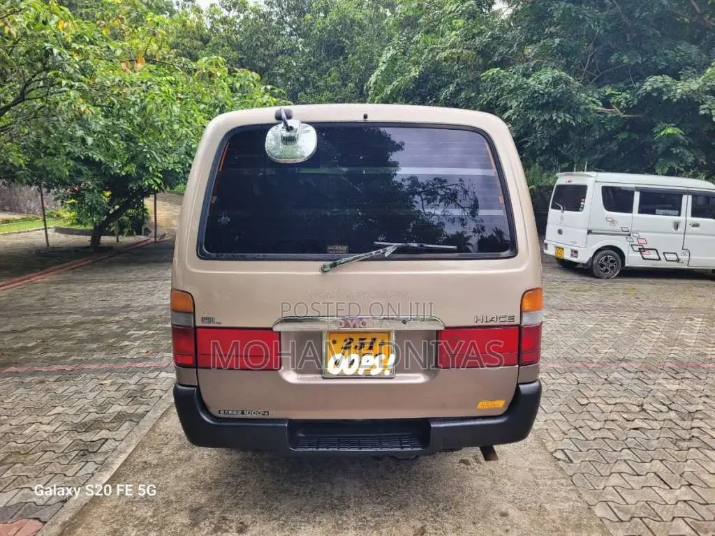 Toyota LH113 GL 1993 Van (Used)
