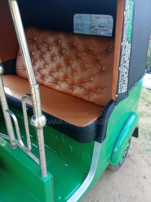 Bajaj 4 Stroke 2016 Three Wheel (Used)