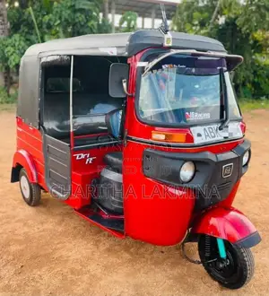 Bajaj RE 2016 Three Wheel (Used)