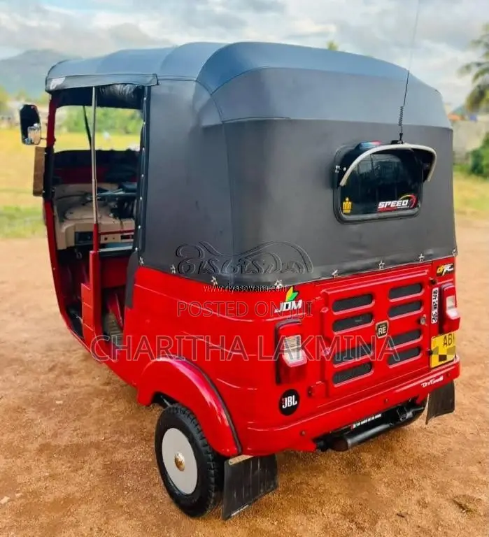 Bajaj RE 2016 Three Wheel (Used)