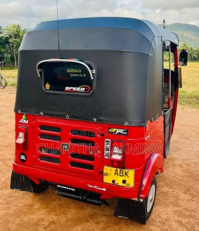 Bajaj RE 2016 Three Wheel (Used)
