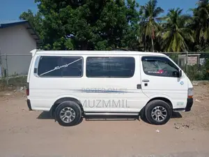 Toyota Dolphin 1993 Van (Used)