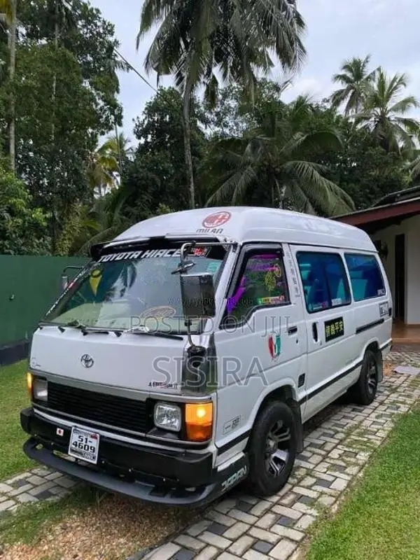 Toyota Shell 1990 Van (Used)