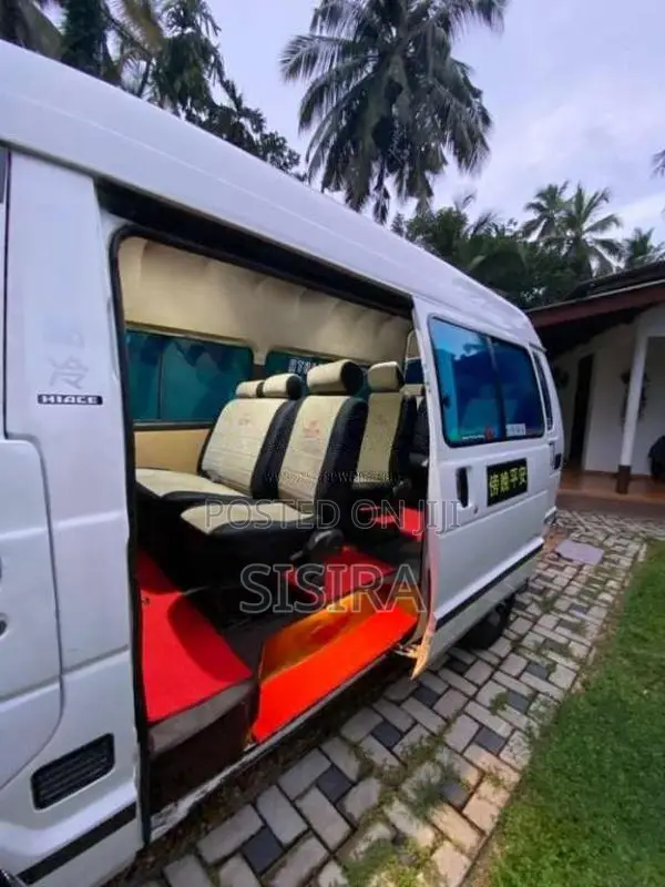 Toyota Shell 1990 Van (Used)