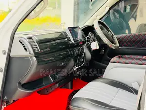 Toyota KDH 200 GL 2007 Van (Used)