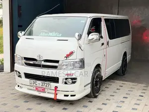 Toyota KDH 200 GL 2007 Van (Used)