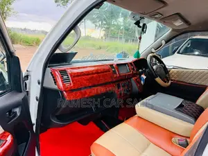 Toyota KDH 200 GL 2006 Van (Used)