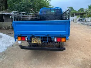 Isuzu ELF 1980 Lorry (Used)