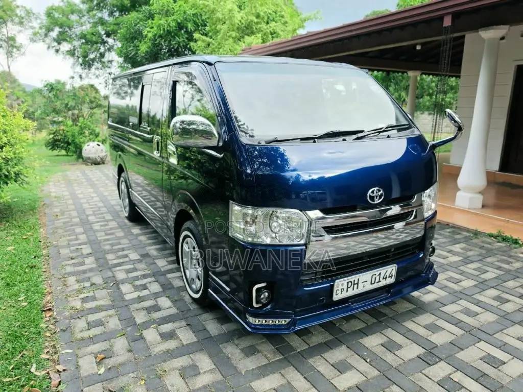 Toyota Kdh Super Gl 2011 Van (Used)