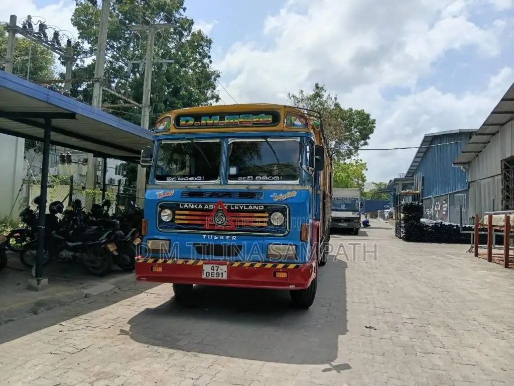Ashok-Leyland Tusker 1995 Lorry (Used)