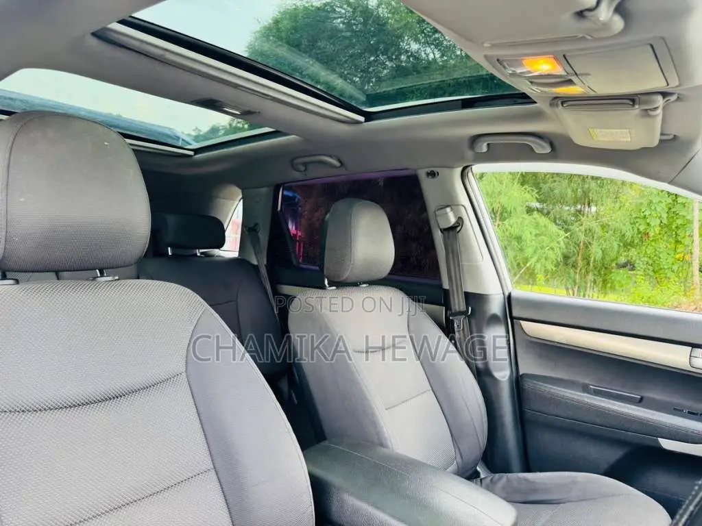 Kia Sorento 2011 SUV (Used)
