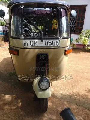 Bajaj 4 Stroke 2007 Three Wheel (Used)