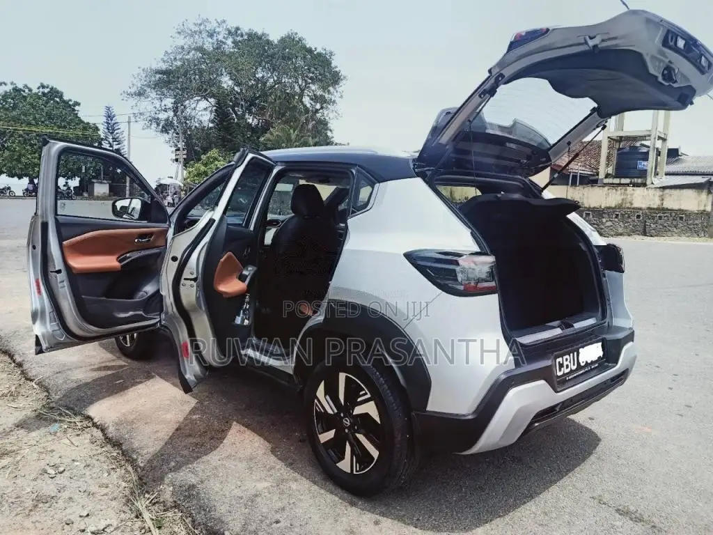 Nissan Magnite 2025 SUV (Used)