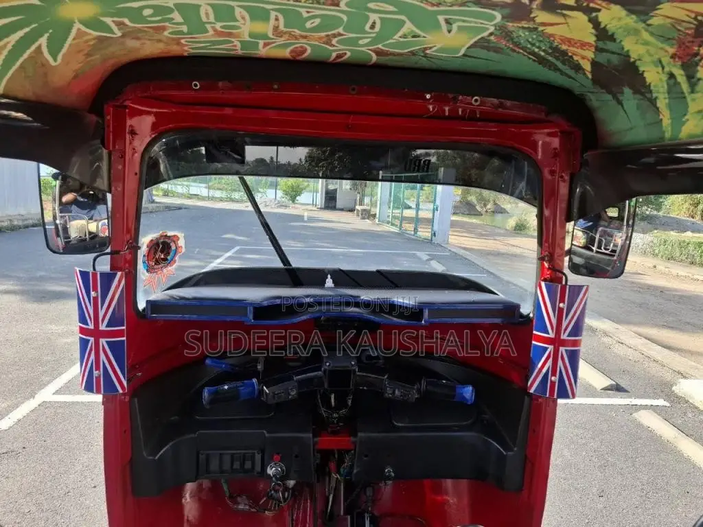 Bajaj 4 Stroke 2013 Three Wheel (Used)