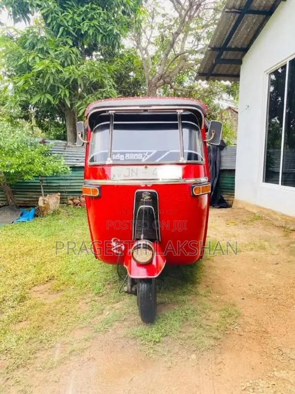 Bajaj RE 2004 Three Wheel (Used)