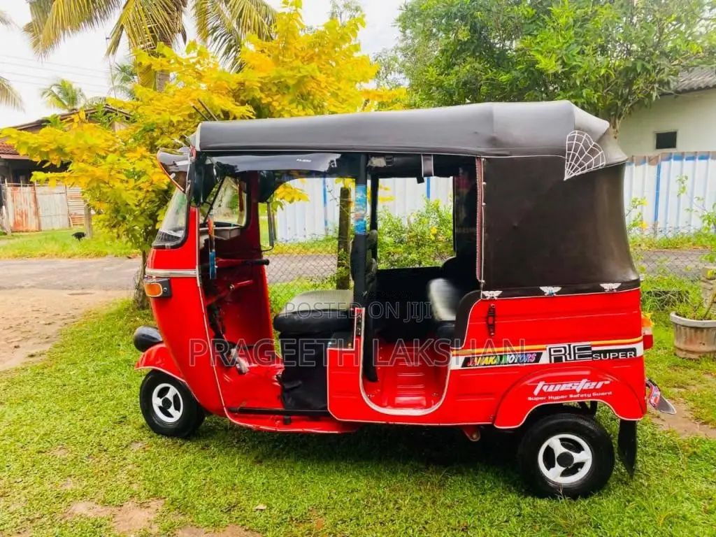 Bajaj RE 2004 Three Wheel (Used)