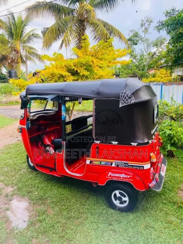 Bajaj RE 2004 Three Wheel (Used)