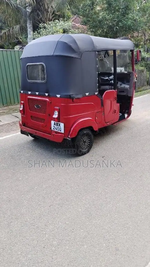 Bajaj 4 Stroke 2025 Three Wheel (Used)