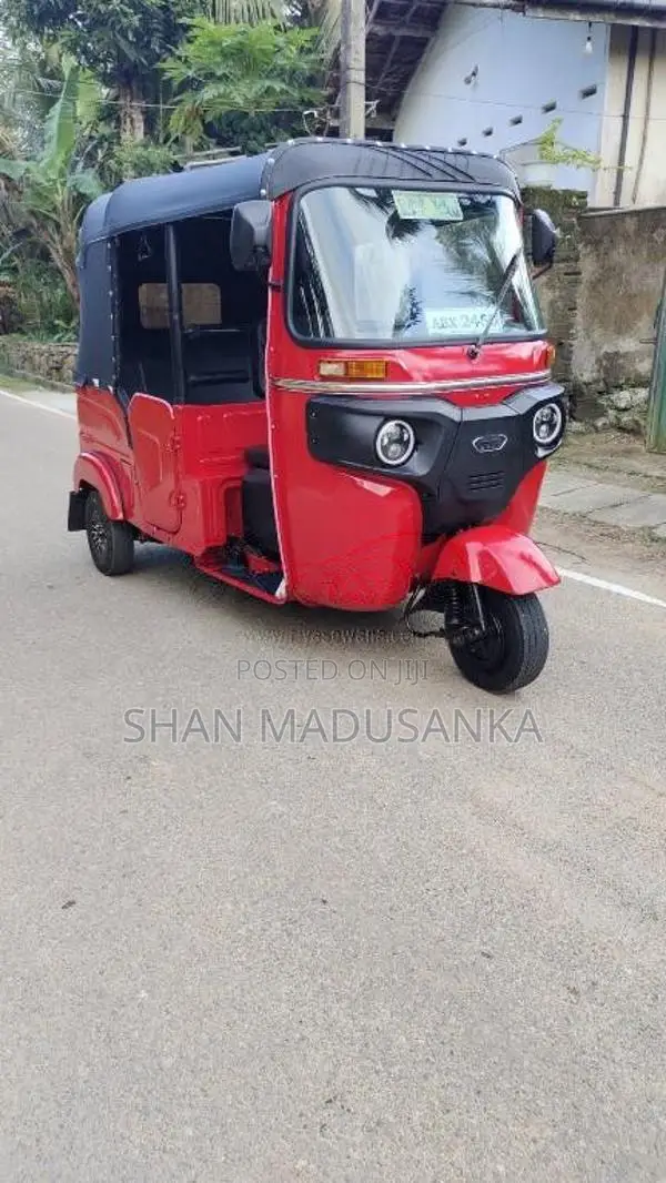 Bajaj 4 Stroke 2025 Three Wheel (Used)