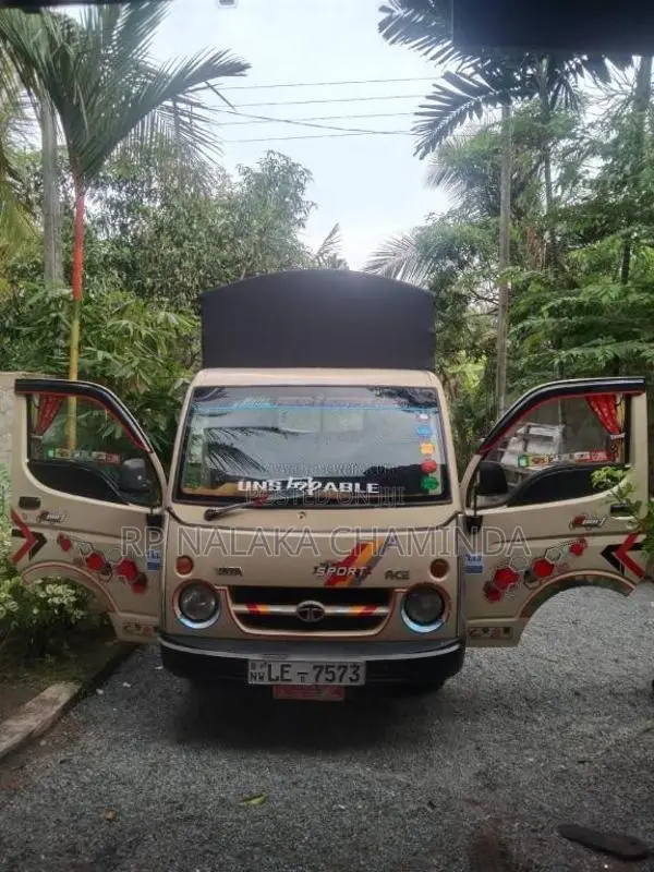 Tata Dimo Batta 2007 Lorry (Used)
