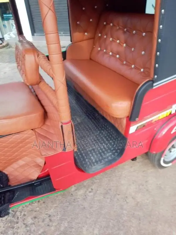 Bajaj 4 Stroke 2013 Three Wheel (Used)