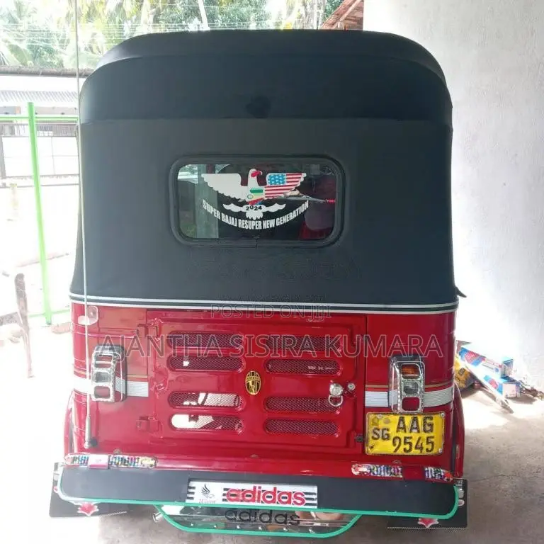 Bajaj 4 Stroke 2013 Three Wheel (Used)