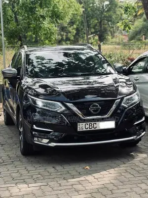 Nissan Qashqai 2018 SUV (Used)