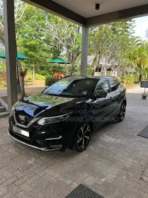 Nissan Qashqai 2018 SUV (Used)