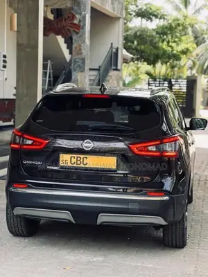 Nissan Qashqai 2018 SUV (Used)