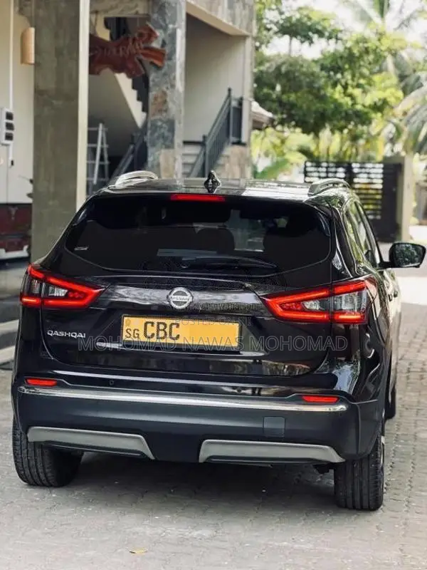 Nissan Qashqai 2018 SUV (Used)