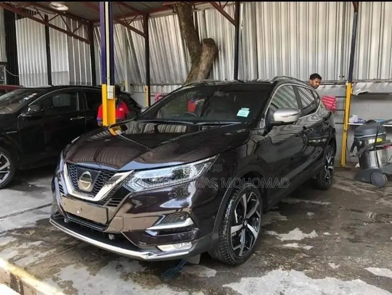 Nissan Qashqai 2018 SUV (Used)