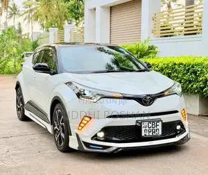 Toyota CHR NGX 10 2018 SUV (Used)