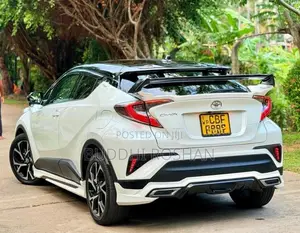 Toyota CHR NGX 10 2018 SUV (Used)