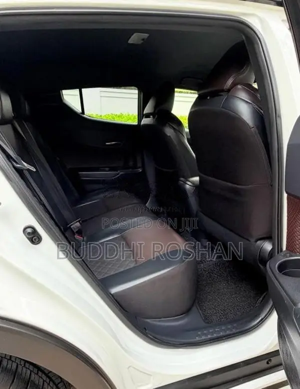 Toyota CHR NGX 10 2018 SUV (Used)