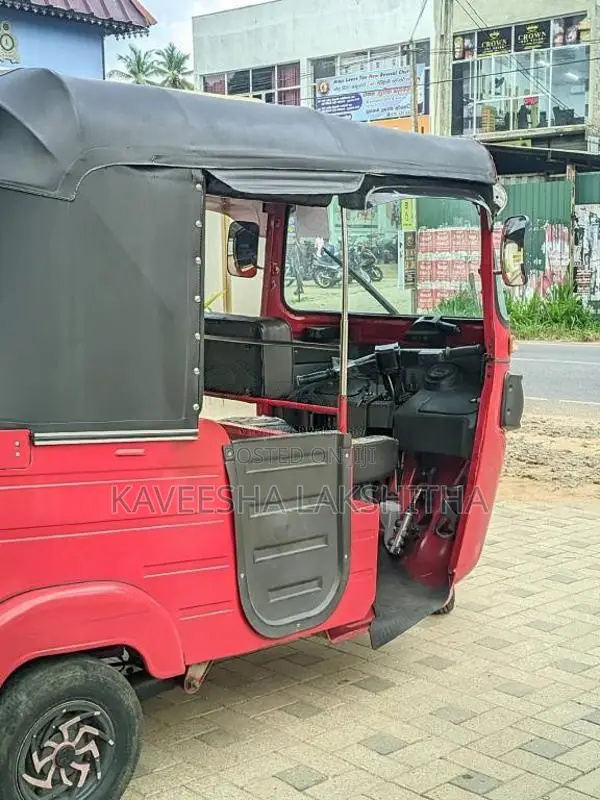 Bajaj RE 4 Stroke 2015 Three Wheel (Used)