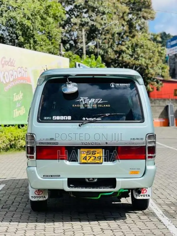 Toyota Dolphin Supe GL 1989 Van (Used)