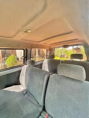 Toyota Noah KR42 1997 Van (Used)