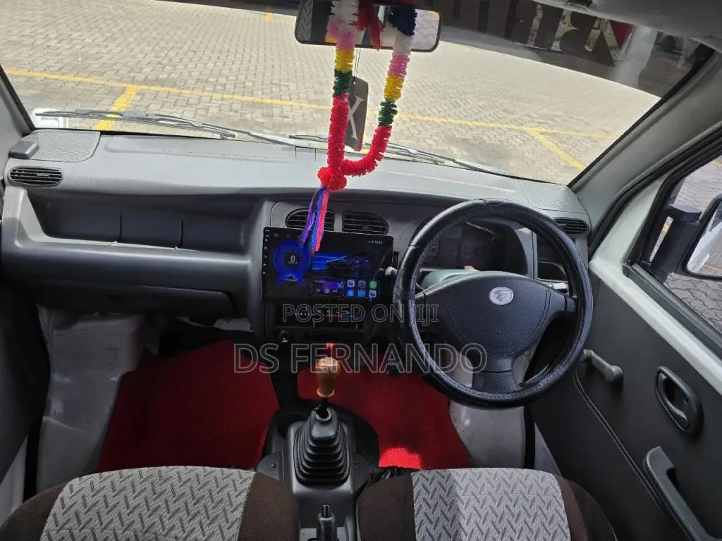 Micro Mpv 2015 Van (Used)