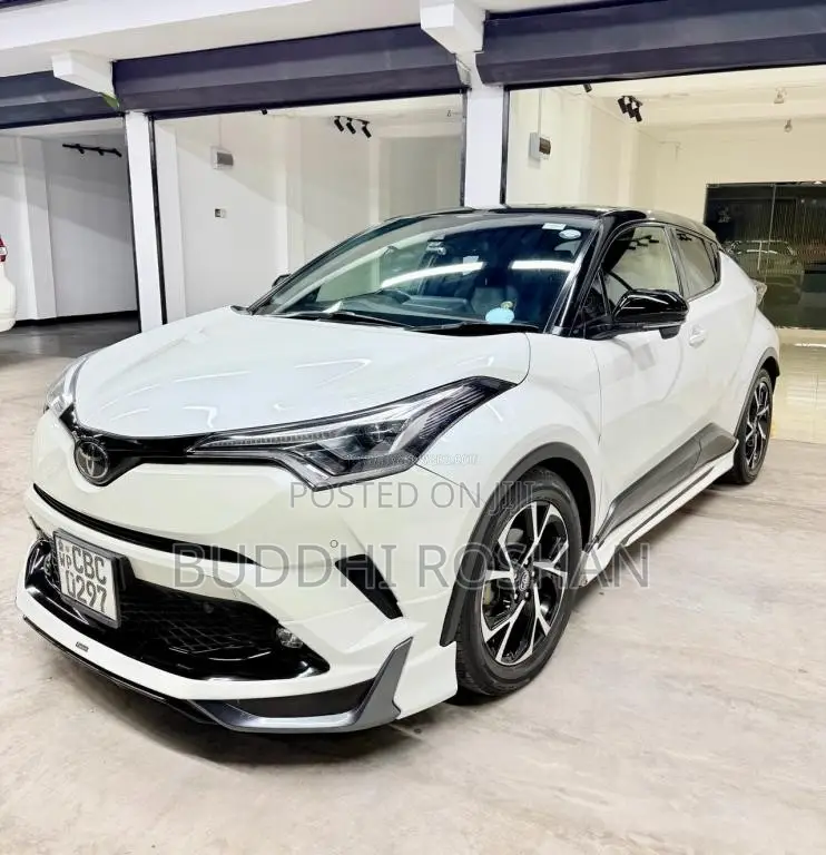 Toyota CHR NGX50 2018 SUV (Used)