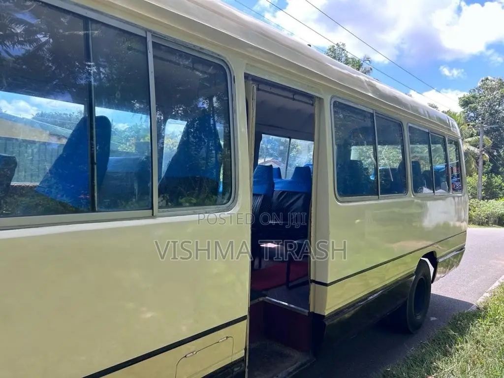 Toyota Coaster 1988 Bus (Used)